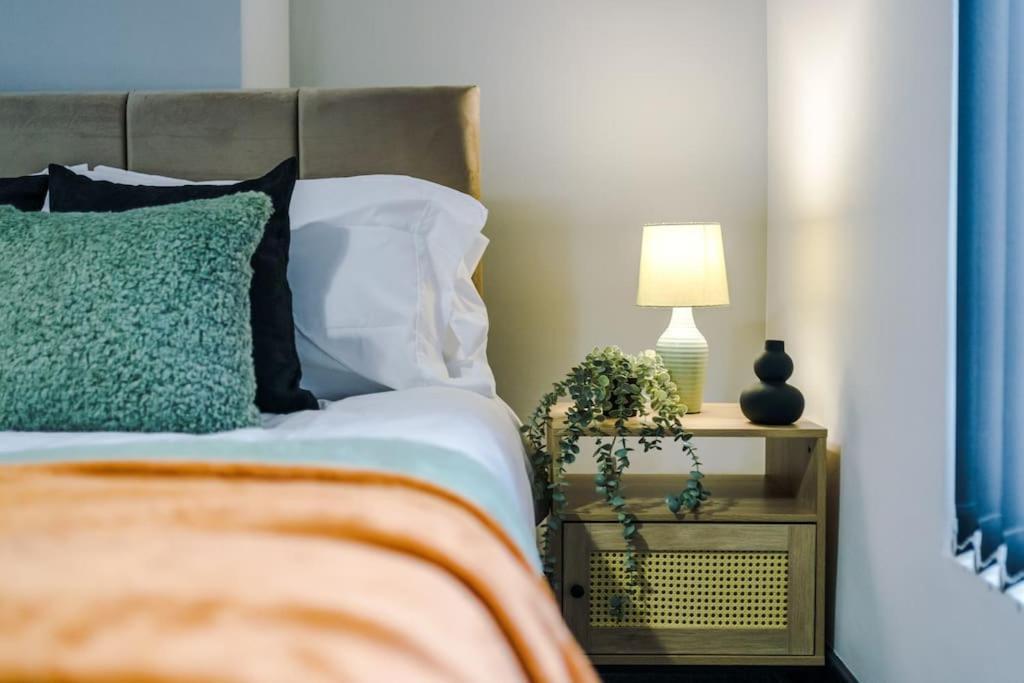 Mansa Musa House - 5 Bed 5 En Bathrooms, Newly Refurbished House With Free Parking Outside Liverpool